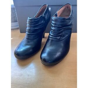Sofft Leather Ruched Ankle Booties 7.5 Black Side Zip High Heel Shooties